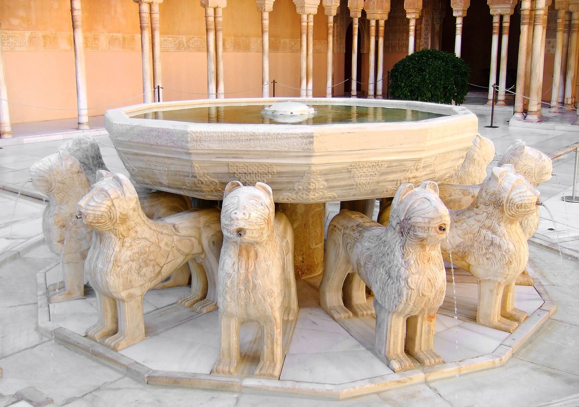 tour guiado a la Alhambra Palacios Nazaríes y Generalife